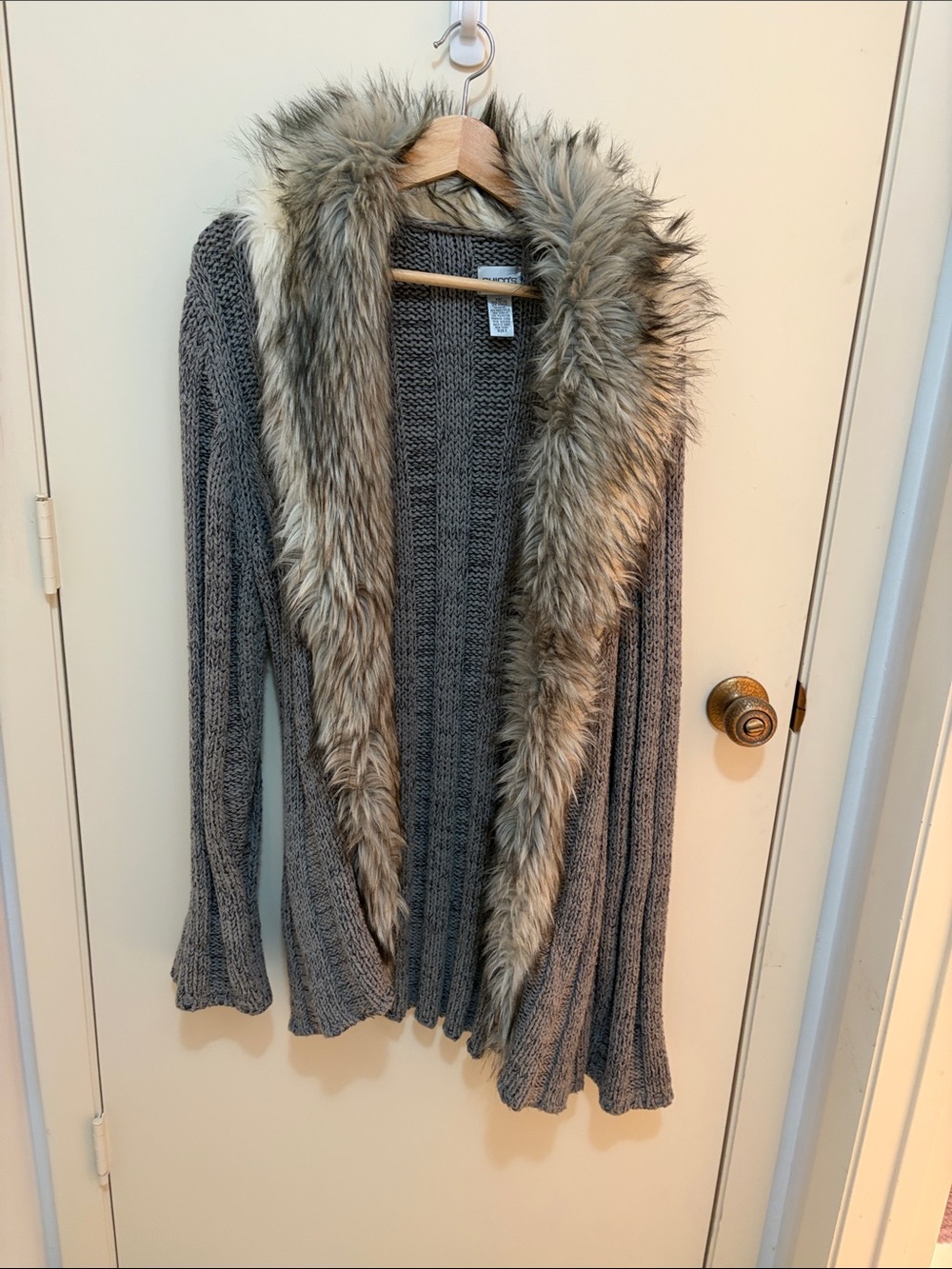 Chico's Gray Knit Open-Front Cardigan with Faux Fur Trim